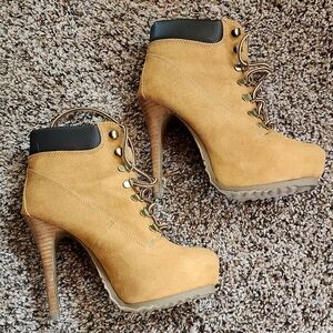 Stilleto Ankle Lace-up Bootie
